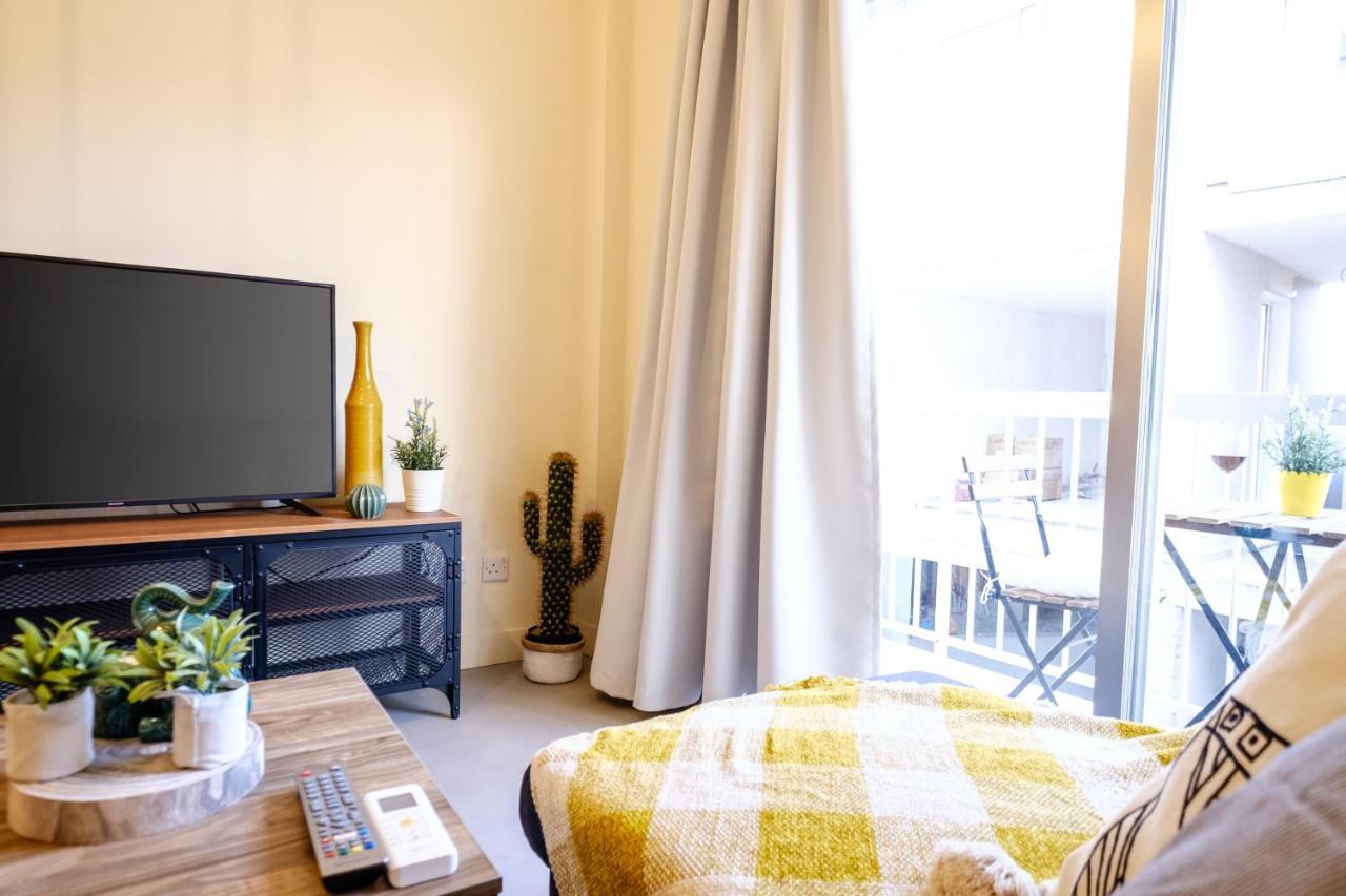 The Joy - Centre One Bedroom Flat Larnaca Dış mekan fotoğraf